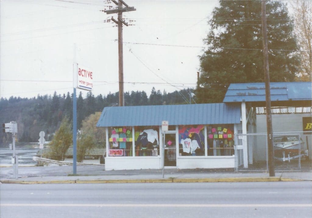 active 1990 clothe store image